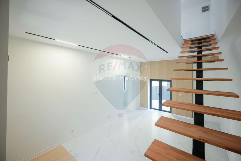Apartament cu 4 camere de vânzare, ultracentral - 7