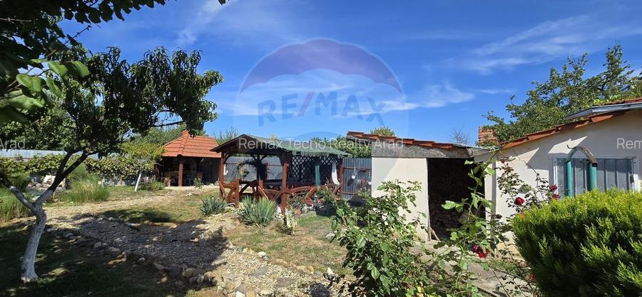 Casă cu etaj deosebită în Chișineu-Criș – un cămin creat cu suflet - 31