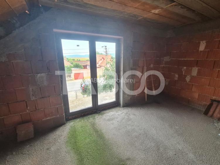 Casa la rosu de vanzare in Sebes-Lancram judetul Alba - 16