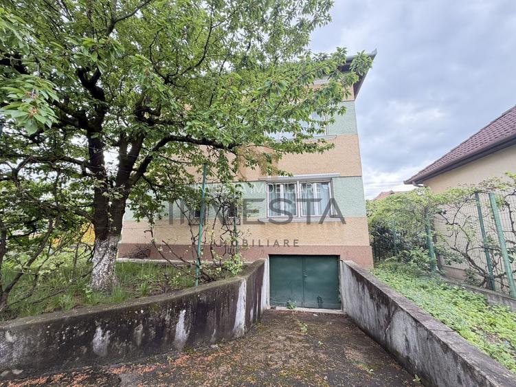 Casa spatioasa de vanzare cu front 27 ml in zona Andrei Muresanu - 3