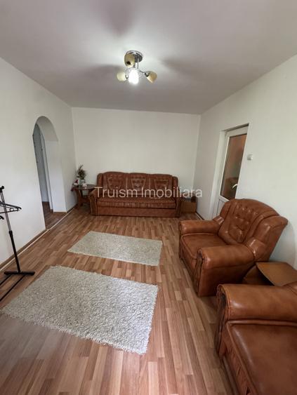 Apartament 2 camere, confort 1 semidecomandat, etaj 2/4 – pozitie excelenta - 2