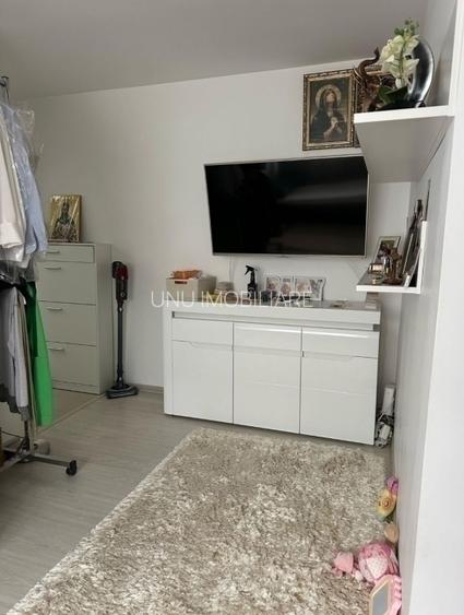 PODU ROS -- CANTEMIR -- 2 CAMERE ETAJ 1 BLOC FARA RISC SEISMIC RENOVAT TOTAL - 3
