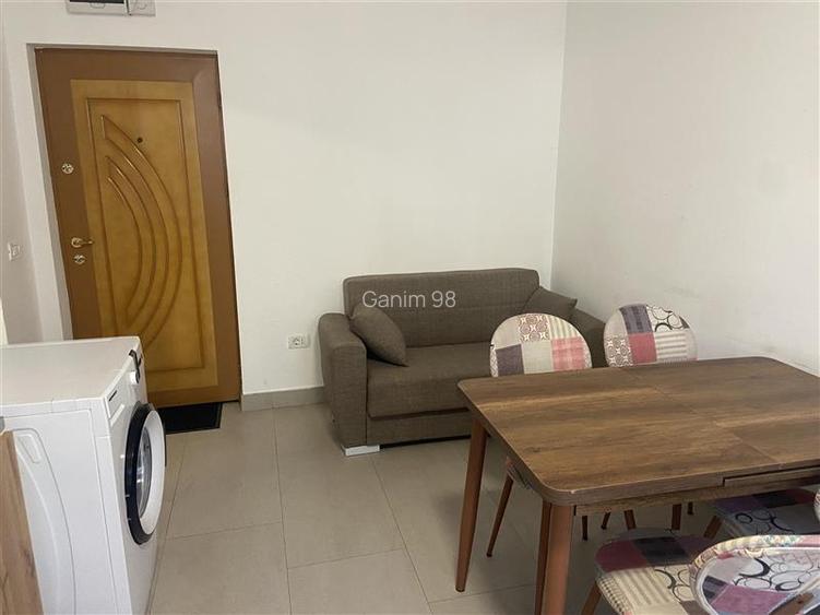 Garsoniera, zona cartier Gara , et 1 4 , imbunatatita , mobilata , centrala term - 2