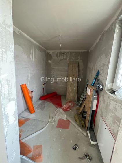 Casa individuala, 5 camere , 137mp uitli cu 415mp de teren. Dezmir - 9