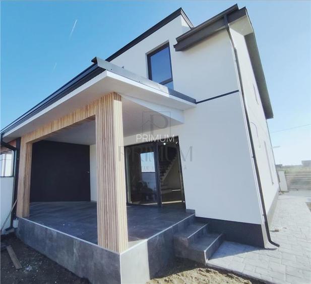 Duplex modern - spatios - personalizare interioara - canalizare - asfalt - 2