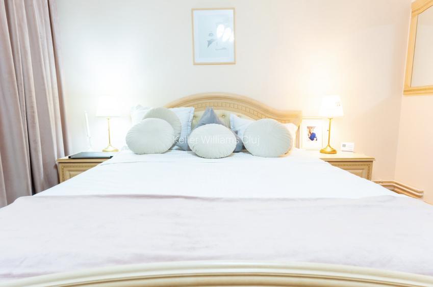 Camin primitor unicat, cu 3 cam. si atmosfera calda, recent modernizat - 15