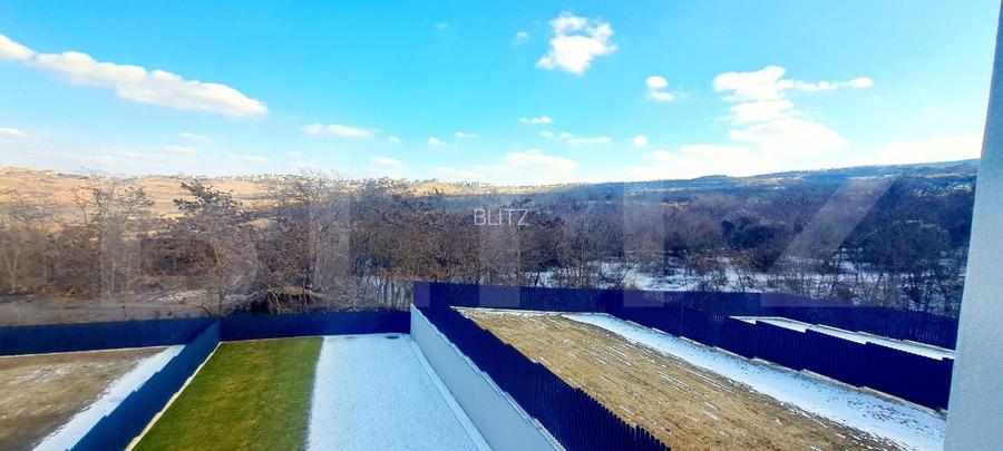 Casa in regim cuplat, 6 camere, 320 mp utili, teren 612 mp, situata in Borhanci - 10