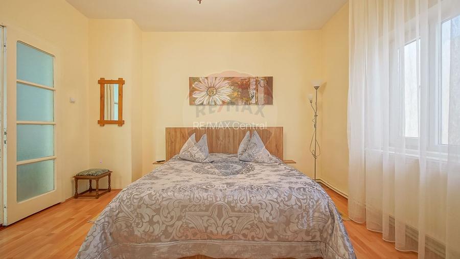 Vilă cu farmec istoric în Bușteni, pensiune sau locuință de vacanță! - 5