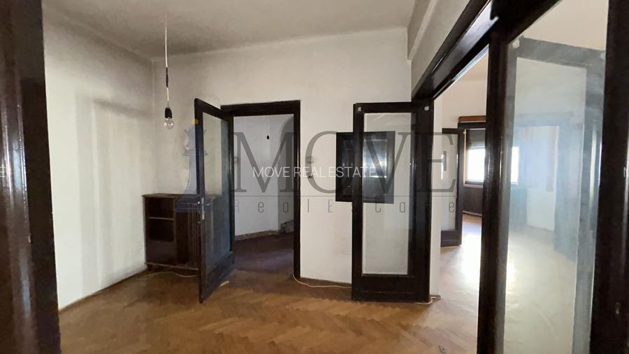 Un apartament plin de emoție in imobil istoric - 10