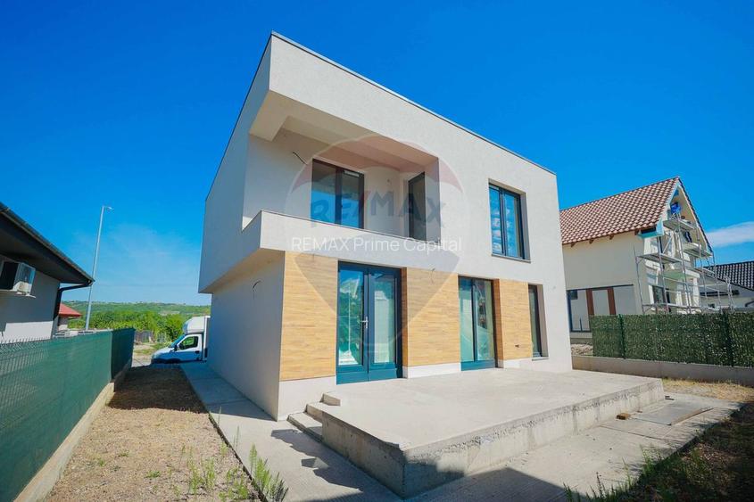 Casă / Vilă cu 5 camere de vânzare în zona Calea Clujului - 3