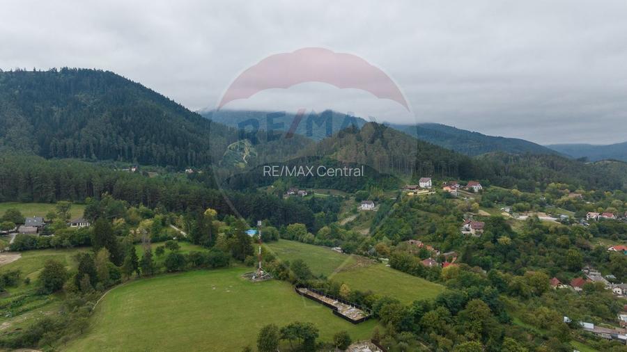 Proiect autorizat (AC) pentru constructia a 2 vile individuale P+M - 6