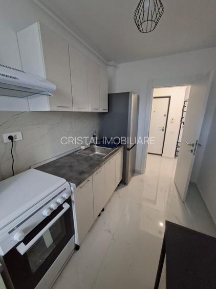 Garsonieră de închiriat Apărătorii Patriei Prima închiriere Centrală proprie - 3