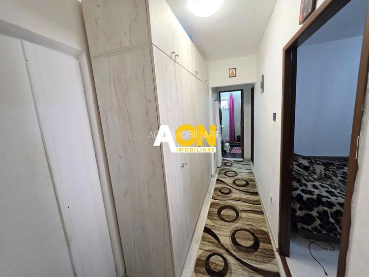 Apartament cu 3 camere, parter, boxă, acces curte, Cetate, zona Closca - 5