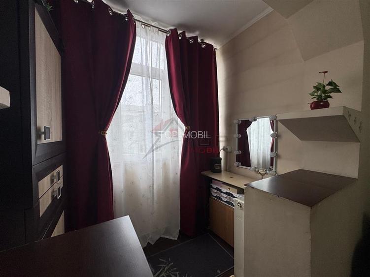 Etaj 3, apartament cu 2 camere Mircea cel Batran - 8