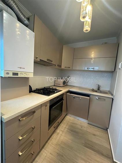 Inchiriere Apartament cu 3 camere Decomandat Palas Mall - 2