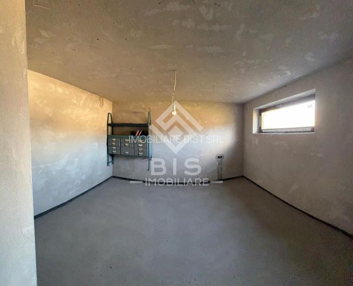 Casă 3 camere, 185mp, semifinisată, D+P+E - 10