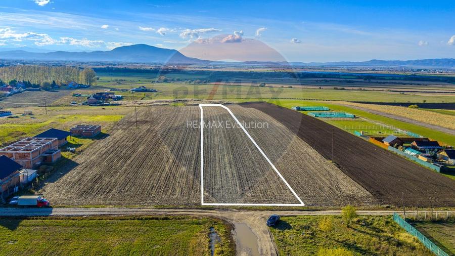 COMISION 0% Teren Sânpetru 8900 mp/ Intravilan/ 8 loturi - 9