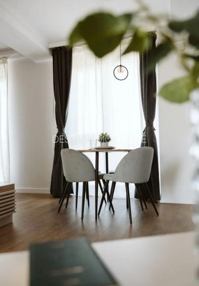 Hotel Marriott-Catedrala | 2 cam | 74mp + 107mp terasa | Mansarda | 296.000 euro - 5