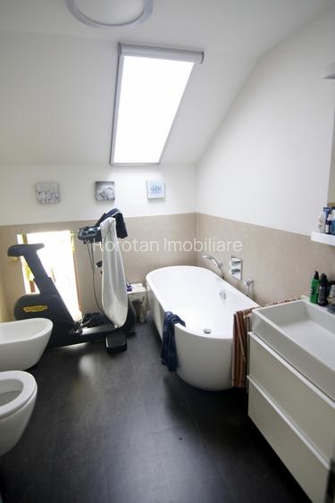 Casa cu piscina, eficienta energetic - 21