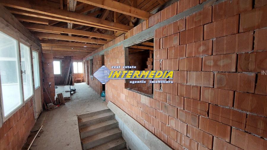 Casa semifinisata P+E+M de vanzare cu 600 mp teren in Centru  Alba Iulia - 9
