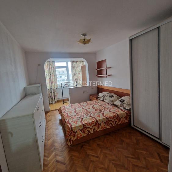 Centru - Bd. Ferdinand - apartament 3 camere , loc propriu de parcare - 7