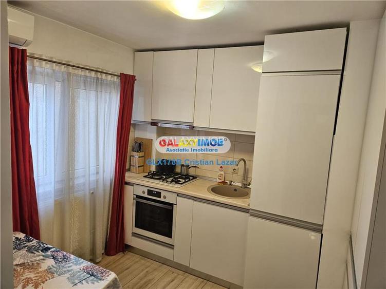 PIATA CRANGASI, METROU CRANGASI - 17