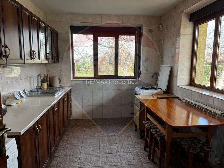 Casă de vânzare cu livadă și piscină – Giurgiu - 10