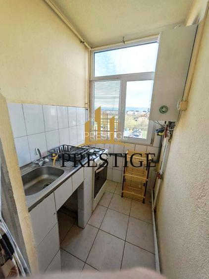 GARSONIERĂ DECOMANDATĂ, ETAJ 3, VEDERE SPRE PARC, SIBIU, VASILE AARON - 4