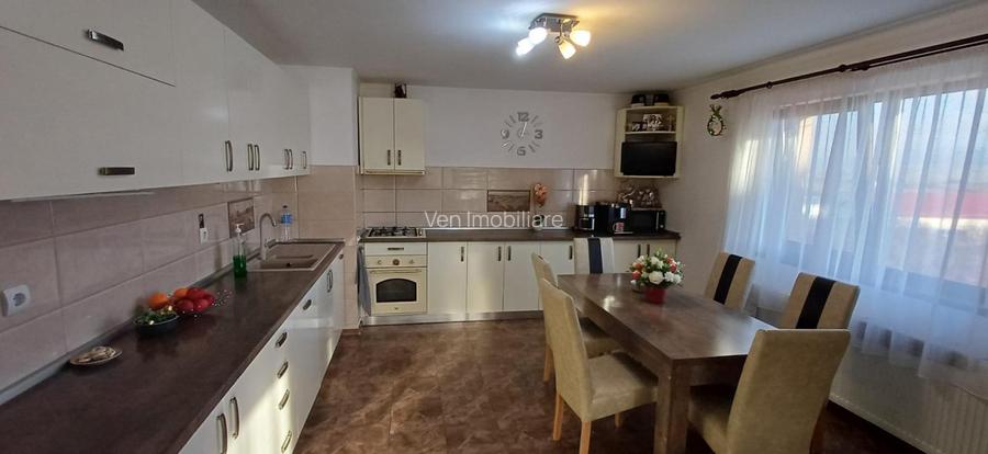 Casa de vanzare in Localitatea Unirea  - 8