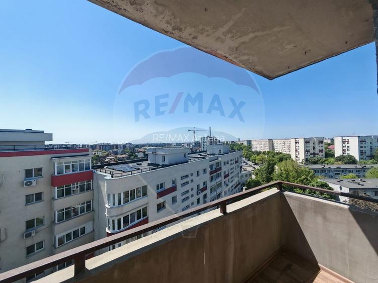 Apartament cu 4 camere - Aparatorii Patriei - Str Democratiei - 12