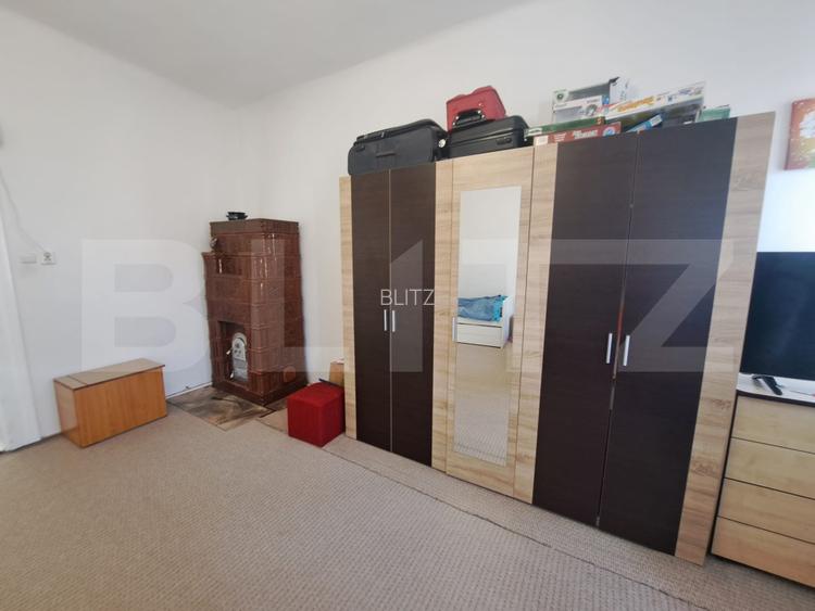 Casa saseasca renovata integral, 2200 mp teren, ideala pentru doua familii  - 12