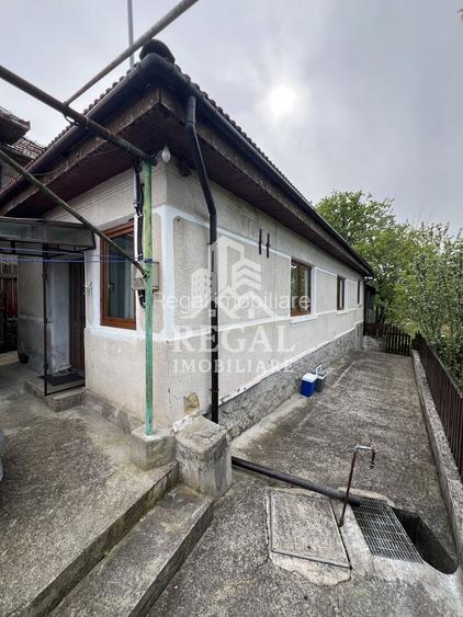 Casă de vânzare, 3 camere, teren 840 mp –  Str. Dumitru Merticaru - 2