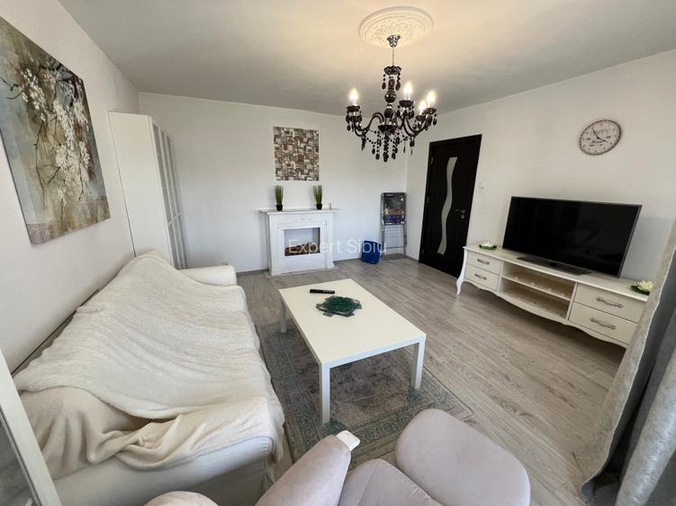 INCHIRIEZ apartament 3 camere , renovat,zona Turnisor - 2