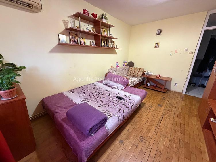 Garsoniera de Vanzare Gorjului Bloc 1981 etaj 3/4 - 2