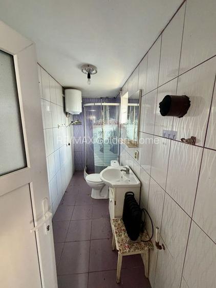 Casă cu 4 camere si teren 7727 mp Blidari - 10