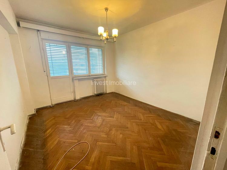 Apartament 3 camere decomandat - etaj 2 - Podu Ros - 9