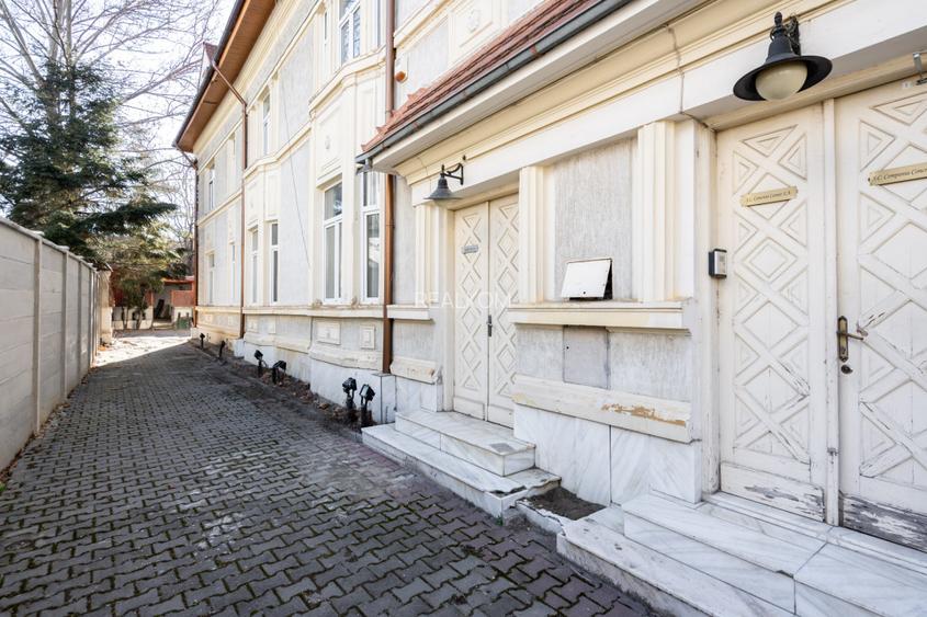 Vila 16 Camere de vanzare Unirii Primaria Sector 3 - 3