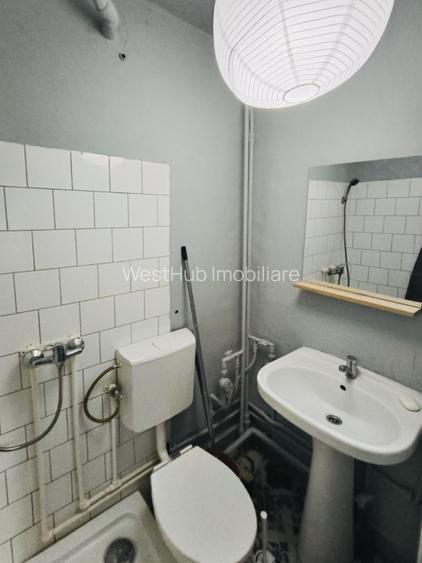 Garsoniera moderna, 17mp utili, etaj 2 in Complexul Studentesc - 4