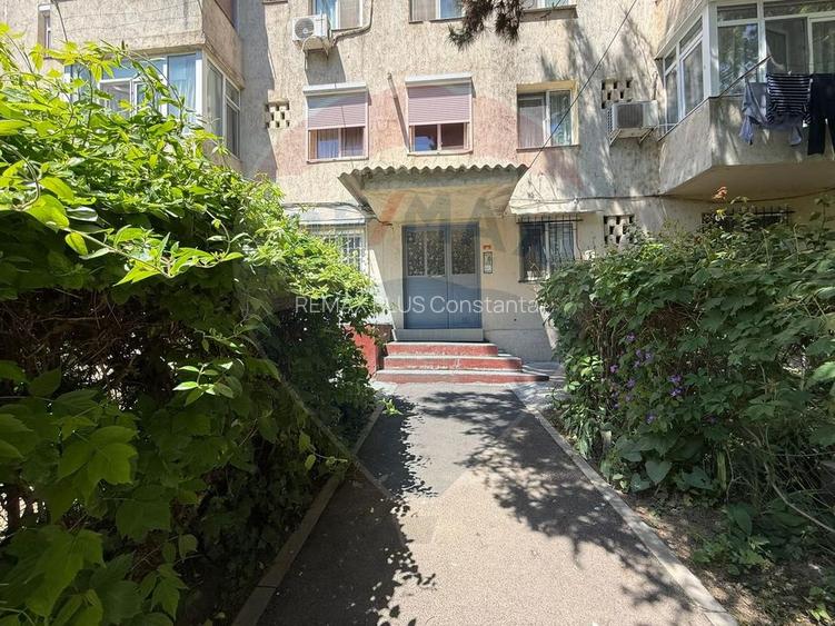 Apartament cu 2 camere de vanzare in KM 4-5 etaj 2 - 4