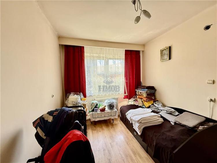 Apartament la casa cu 4 camere  204 mp curte 150mp Piata Cibin - 10