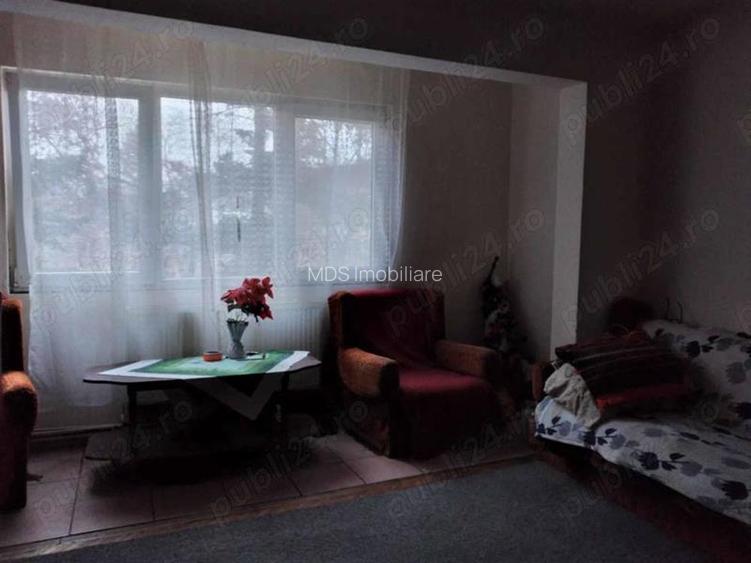 Confort 1 la etajul 2, model mare  cu centrală propie lingă Piața - 12