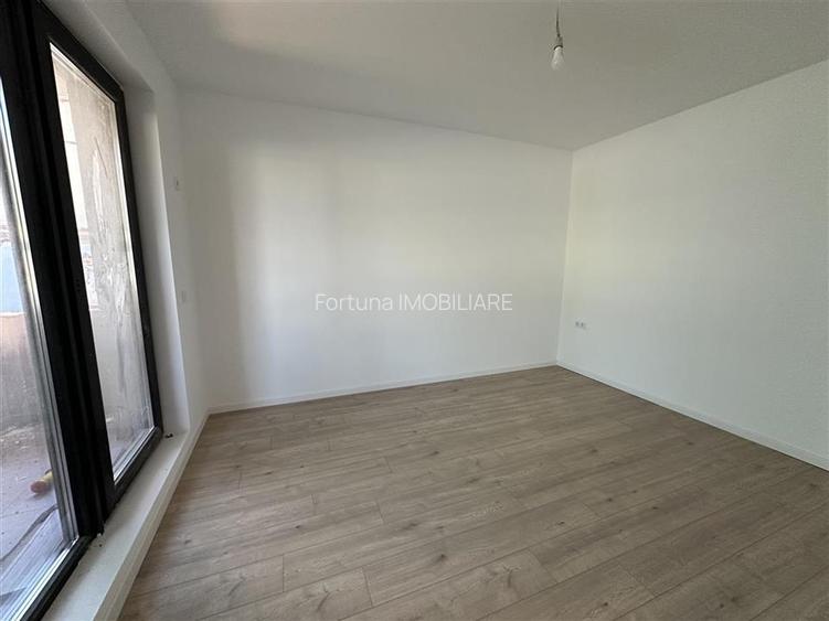 Apartament 3 Camere în bloc finalizat, etaj intermediar, construcție n - 7