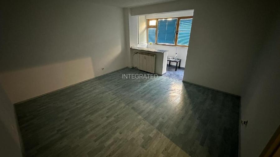 METROU PIATA IANCULUI - Aleea Lunguletu, Garsoniera decomandata cu 39 mp - 10