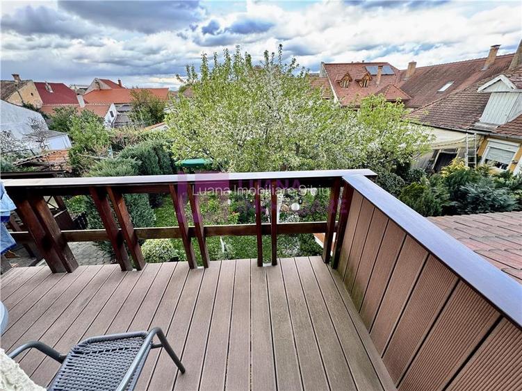 Casa de vanzare Piata Cluj | teren 336 mp | doua apartamente si anexe - 19