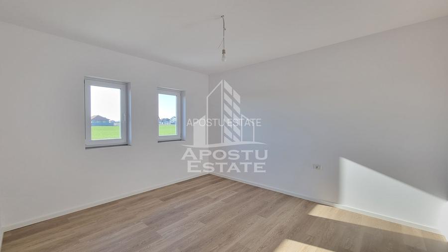Jumatate de duplex de vanzare, pe parter, cu 3 camere si 2 bai, Sag, Timis - 2