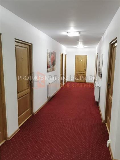 Unitate de cazare 3 stele  P+1 zona 1 Decembrie 1918 - 12