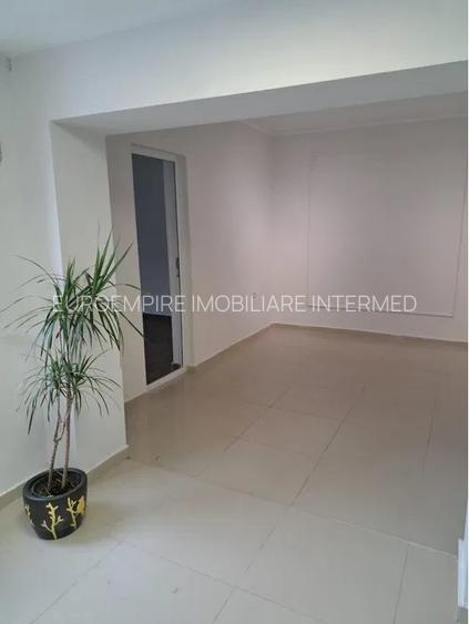 Vila de inchiriat Trocadero - 7