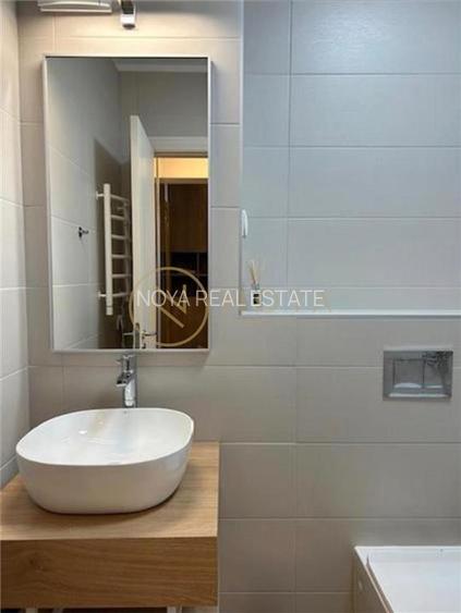 Vanzare apartament de 3 camere in zona Piata Presei Libere parcare - 11