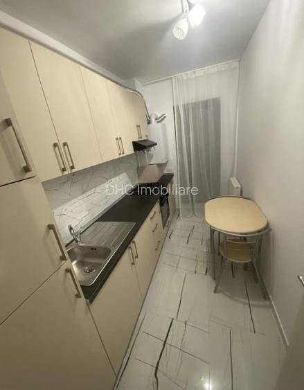 Garsoniera zona Grozăvești metrou in apropiere - 5