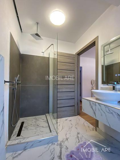 Apartament de lux cu 4 camere la mansardă - 11